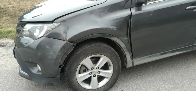 Toyota RAV4 cena 28000 przebieg: 305400, rok produkcji 2013 z Pilzno małe 277